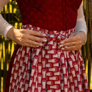 Dirndlkleid Trachtenkleid kaufen Traditionelles Gunstiges Designer Mode Festliches Exklusives Dirndl Oktoberfest dress Traditional German outfit Authentic Buy online shop Bavarian Modern fashion Exclusive sizes Festive trend Brand Luxury rosa dirndl