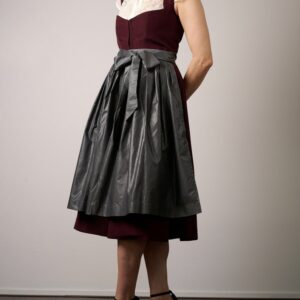 Dirndlkleid Trachtenkleid kaufen Traditionelles Gunstiges Designer Mode Festliches Exklusives Dirndl Oktoberfest dress Traditional German outfit Authentic Buy online shop Bavarian Modern fashion Exclusive sizes Festive trend Brand Luxury rosa dirndl